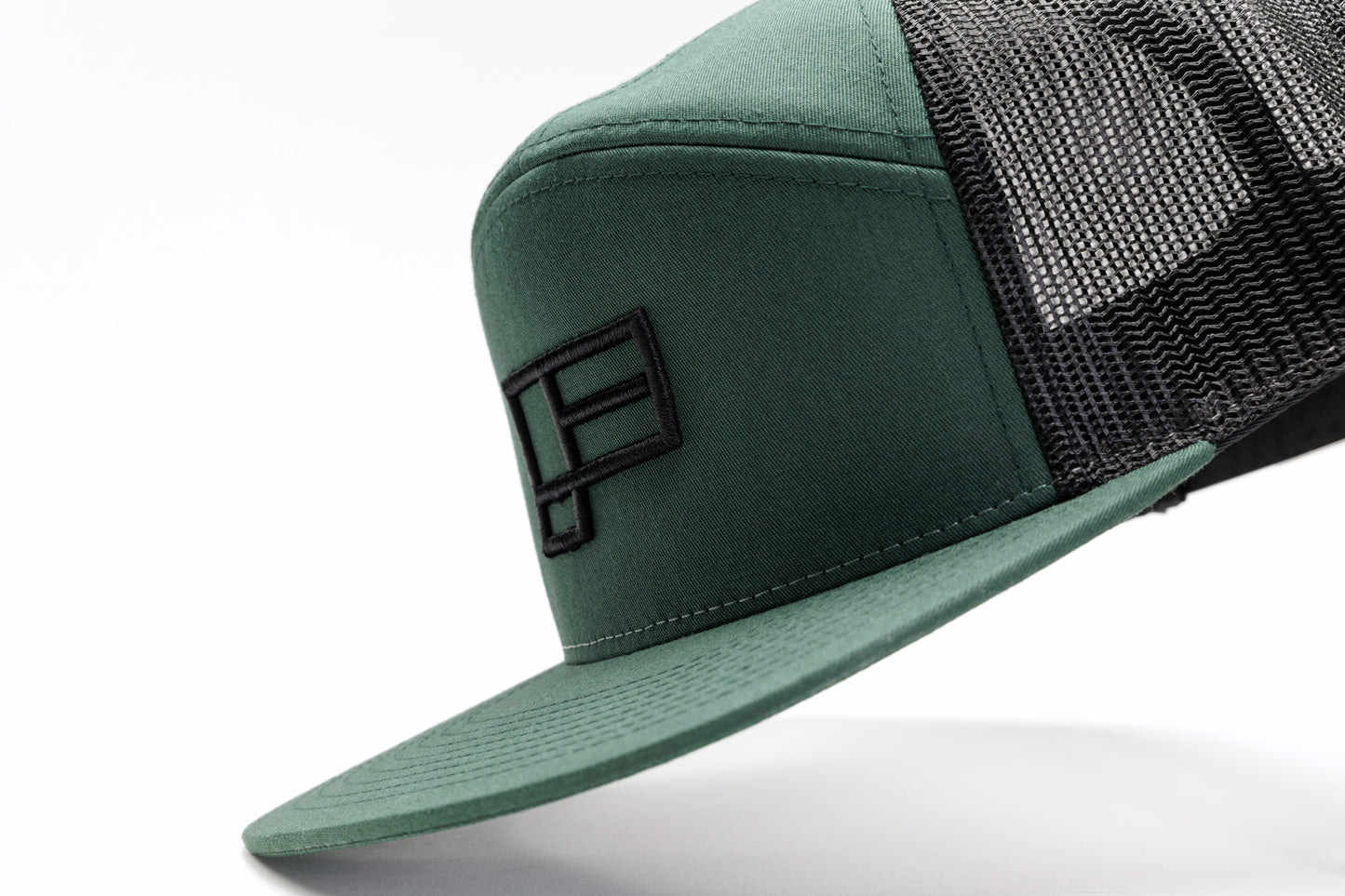 Family Seven-Panel Trucker - Dark Green/Black